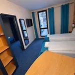 Westgate - Free Parking Hotel 2*