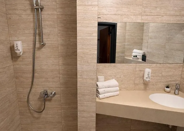 Westgate - Free Parking 2* Велико Търново